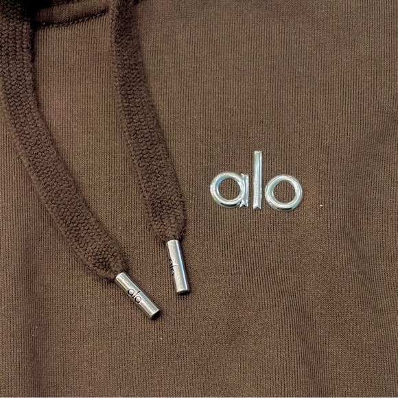 ALO Yoga Accolade Hoodie in Espesso - Picture 4 of 4